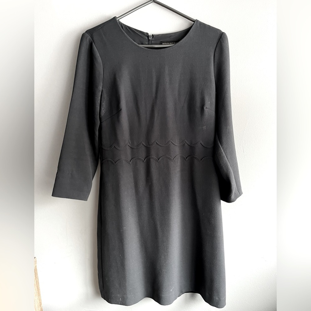 Banana Republic Round neck A-Line Fitted Dress